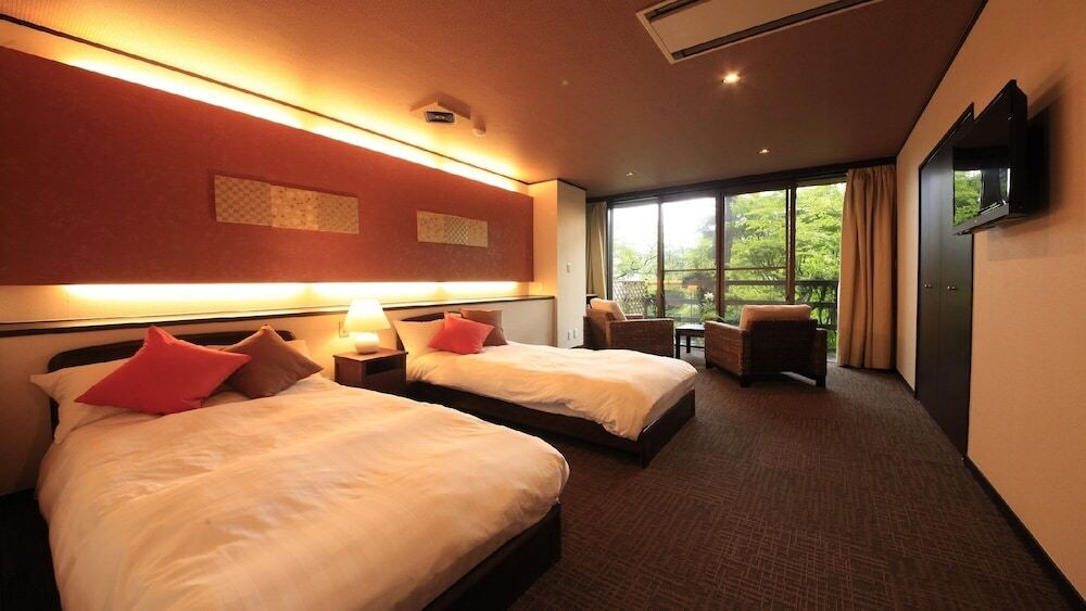 4つの貸切風呂で上強羅温泉を堪能できる和モダン宿3494273