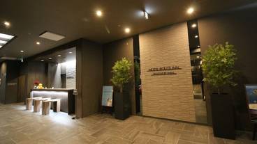 内部エントランス / 2