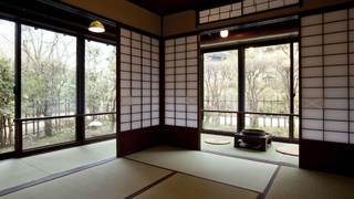 和室　デラックス　角部屋　2人部屋　専用トイレ付　ガーデンビュー　（梅）