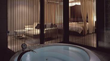 「清遊」の温泉掛流しジャグジー② / 7