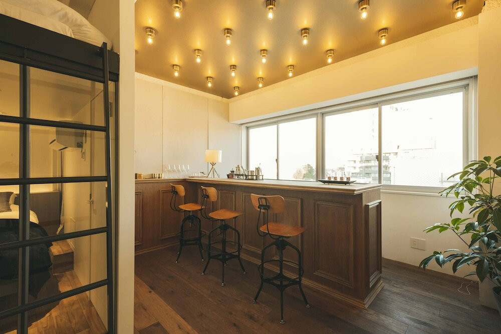 客室内のダイニングエリア