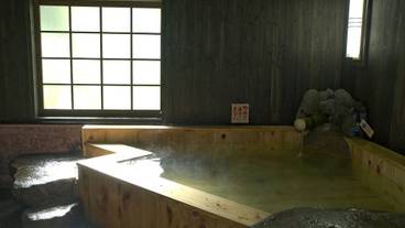 屋内スパ浴槽 / 1