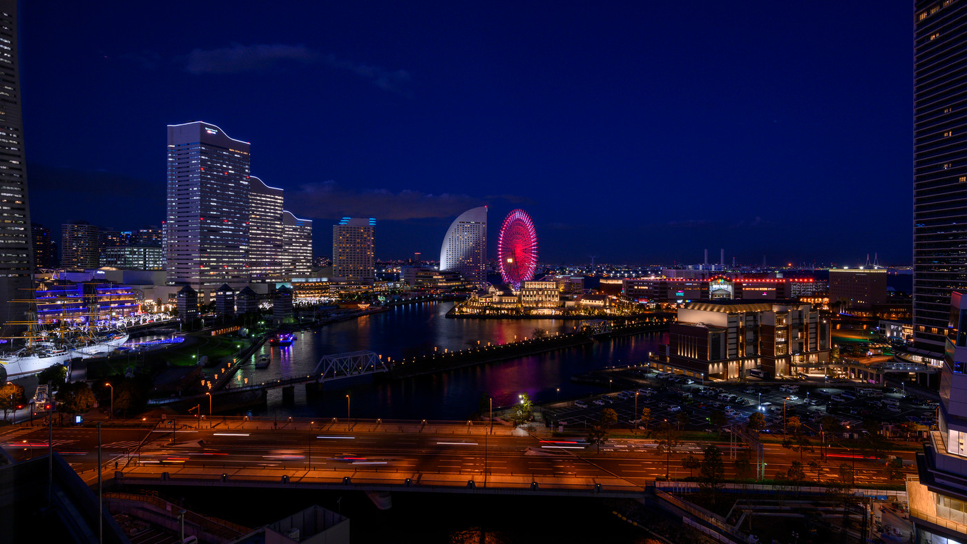 みなとみらいの夜景を望むお部屋でプロポーズ4242584