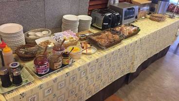 朝食スペース / 11