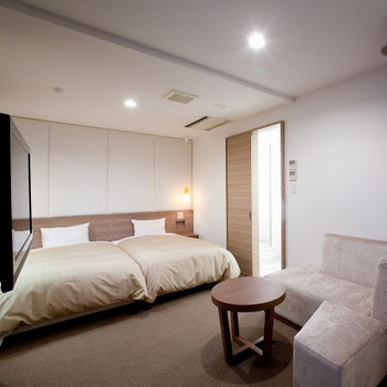 駅から徒歩約30秒！無料朝食やラウンジサービスで充実ステイ3531226