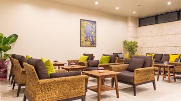 ロビーラウンジ / 3