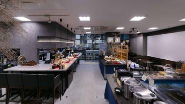 朝食スペース / 15