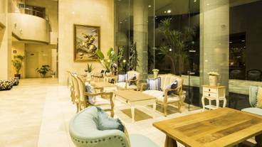 ロビー応接スペース / 13