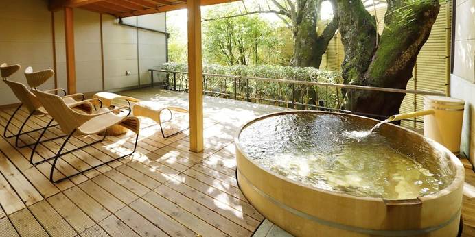 伊豆長岡温泉 湯めぐりの宿 吉春（静岡県 旅館） / 1
