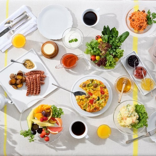 朝食ビュッフェ