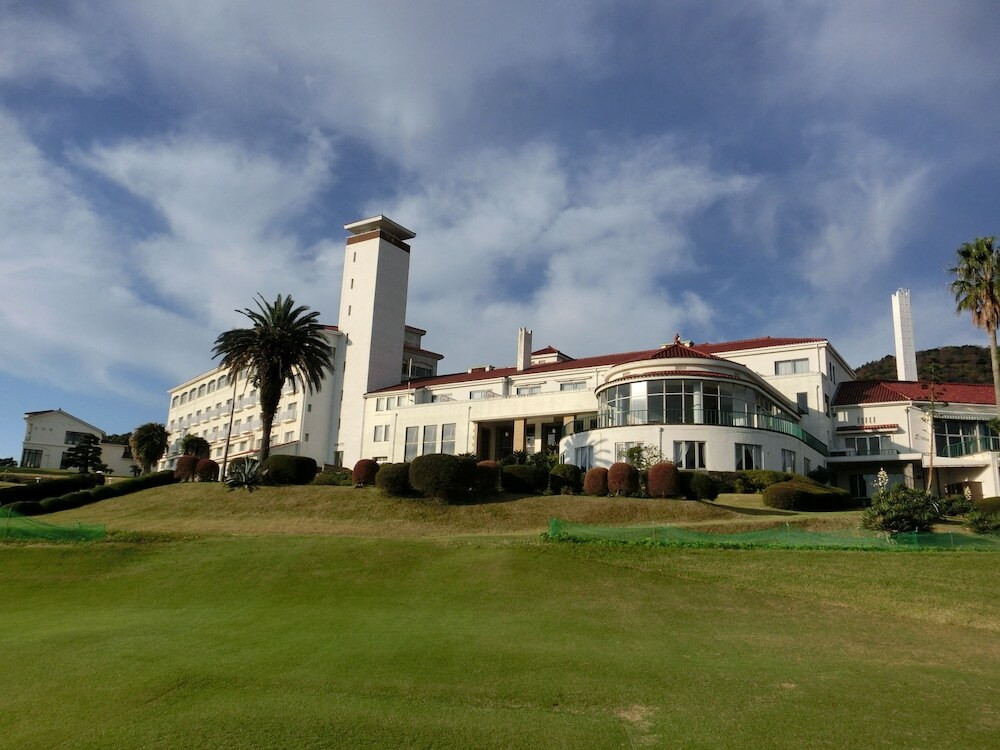 伊豆の海を見晴らすクラシックリゾートホテル3508029