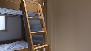 二段ベッドツインルーム 共用バスルーム