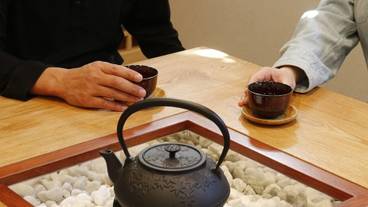 客室内のダイニングエリア / 8