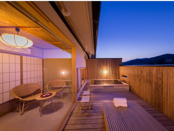 月見台のある露天風呂付客室あり！湯上りに彼と夜空を眺めながらくつろいで4005467