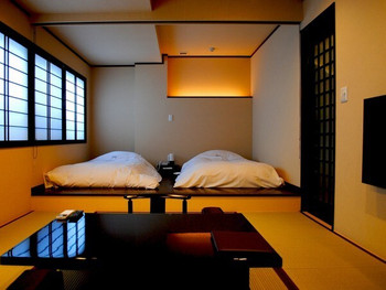 全9室のこじんまりとした温泉旅館。テラスで自然を感じて4086195