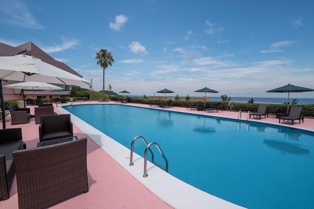 夏季限定屋外プール