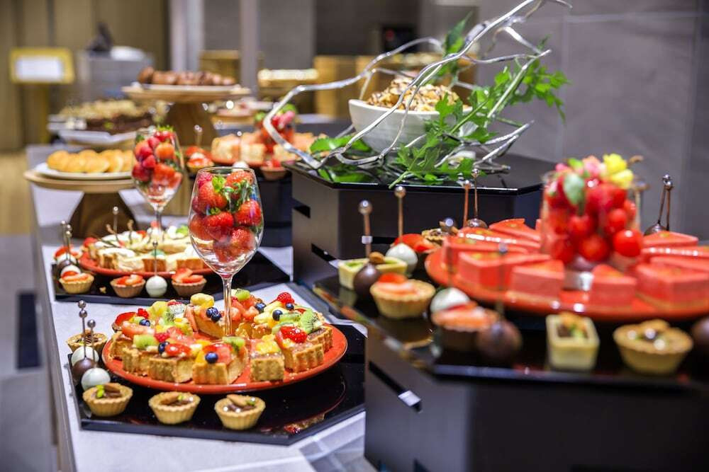 スイーツも充実！器がおしゃれな和洋ビュッフェ4020355