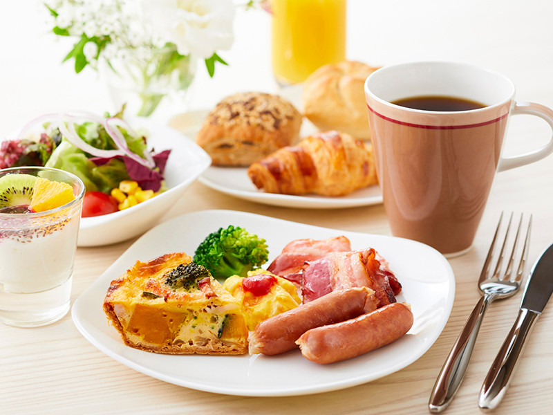 ホテルでゆっくりいただく朝食でパワーチャージ!4271077