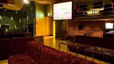 カラオケ ルーム / 4