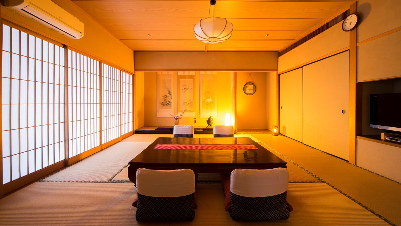 8.西の雅 常盤4242775