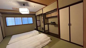 客室 / 16