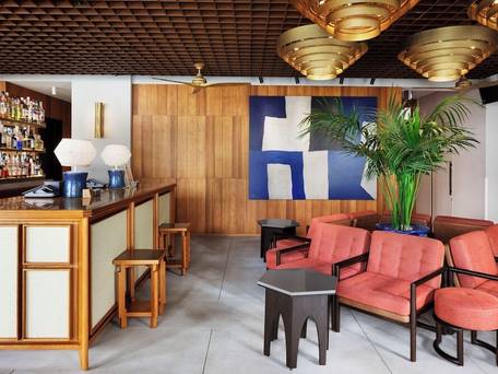 SOUTHWEST GRAND HOTEL / 2