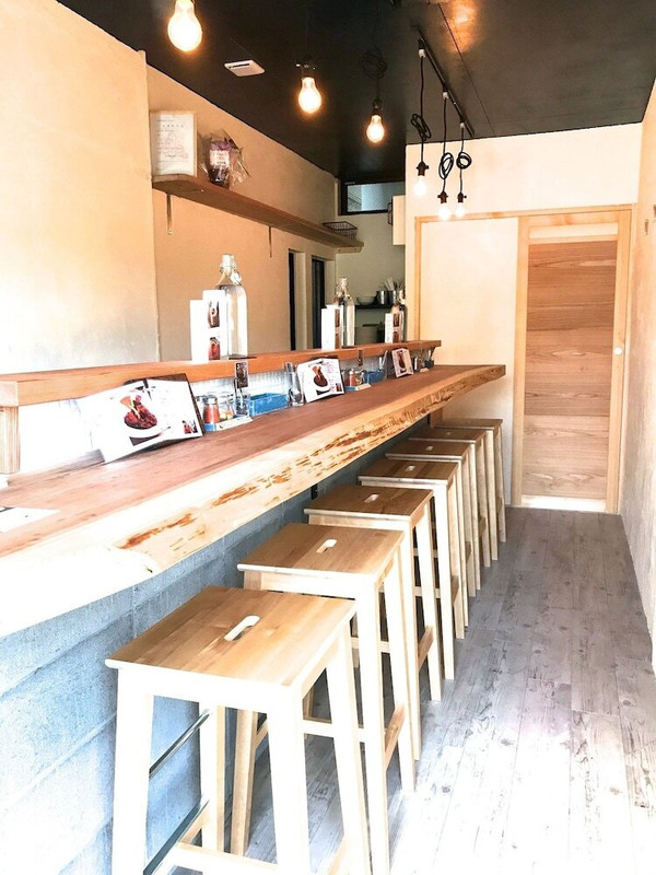 客室内のダイニングエリア