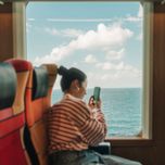 観光列車で穏やかなひとときを。非日常に浸れる春旅へ出かけよう