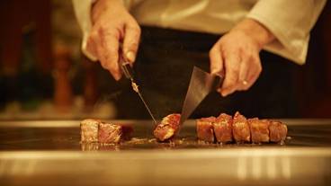 別棟「ザ クラブ」　鉄板焼き「山吹」 / 2
