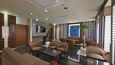 ロビーラウンジ / 3