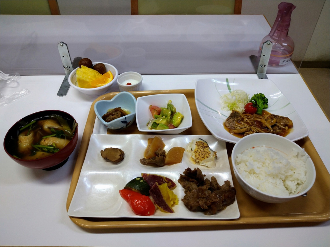夕食