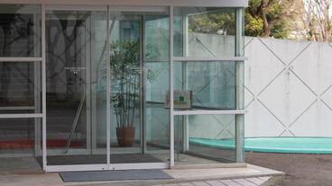 施設の入り口 / 37