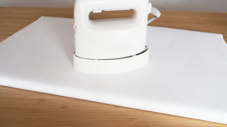 スタンダードルーム　ダブルベッド1台　禁煙　清掃料金別　連泊時の清掃なし