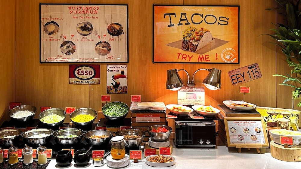 朝食ビュッフェ_タコスコーナー