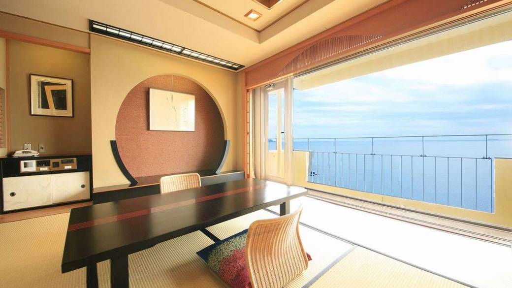 全室オーシャンビュー！
海風と波音を感じて / 4