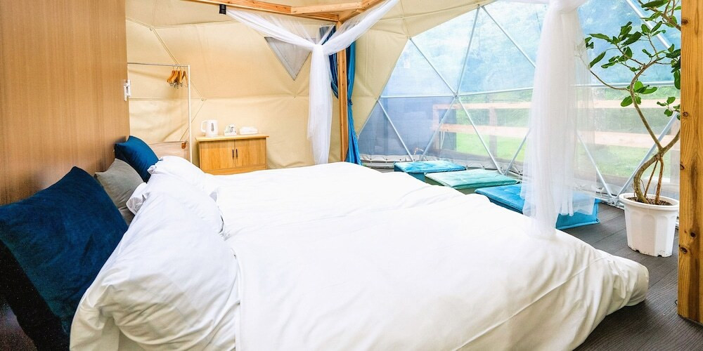 全テントに天然温泉が！丹沢の大自然に包まれたリゾートでグランピング3994609