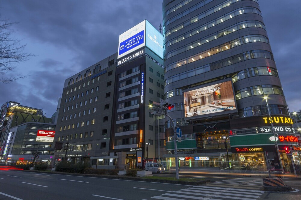 施設の正面