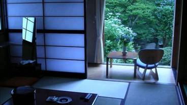 客室 / 3