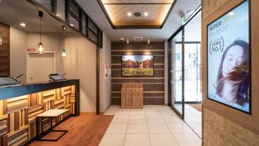 内部エントランス / 3