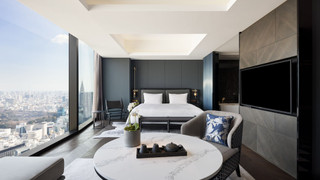 プレミア スタジオ キングベッド 1 台