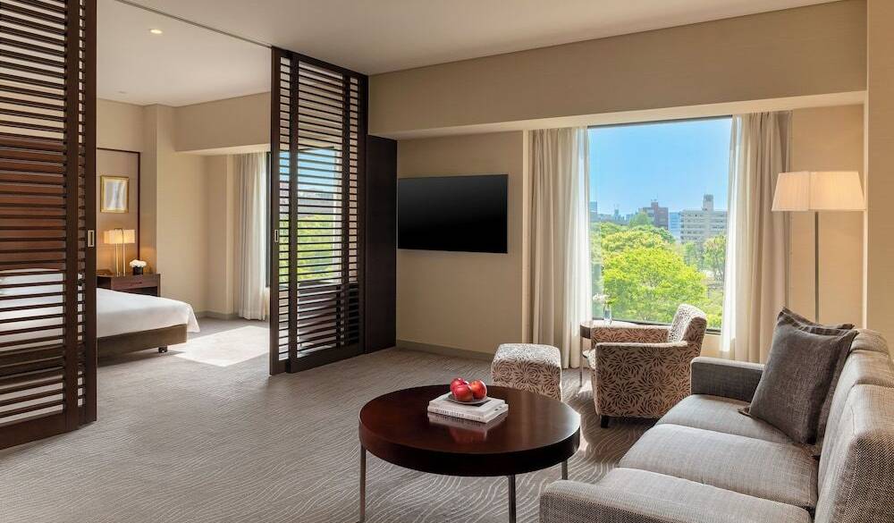 ワンランク上の客室で
特別感に浸る / 3