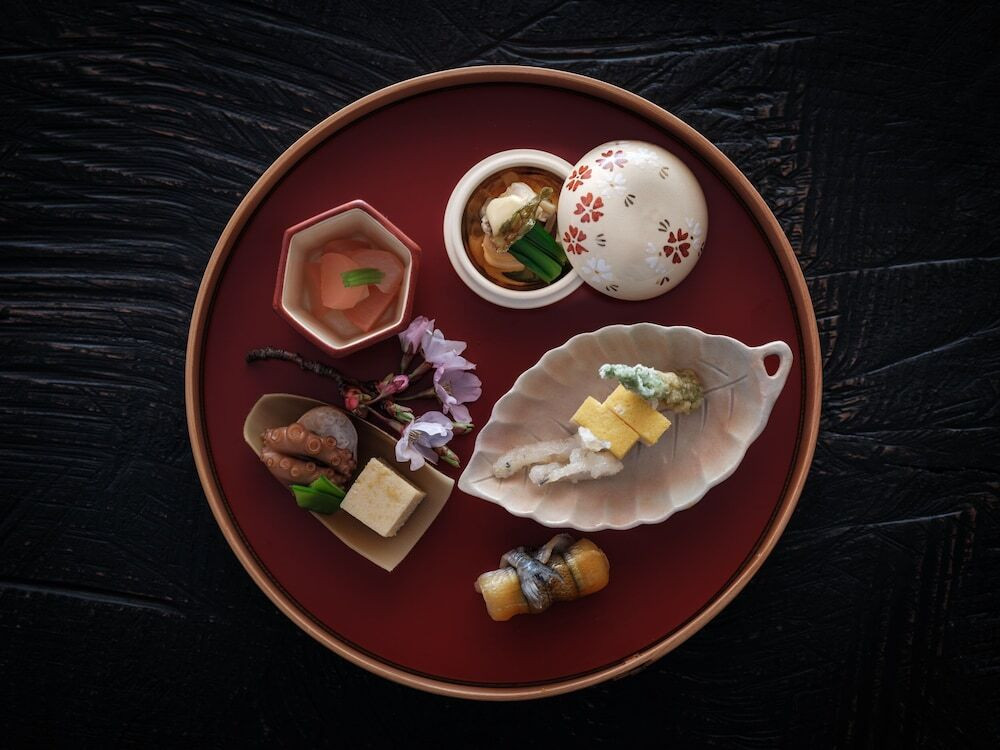 美しい和空間とアートが楽しめる本格旅館3926903