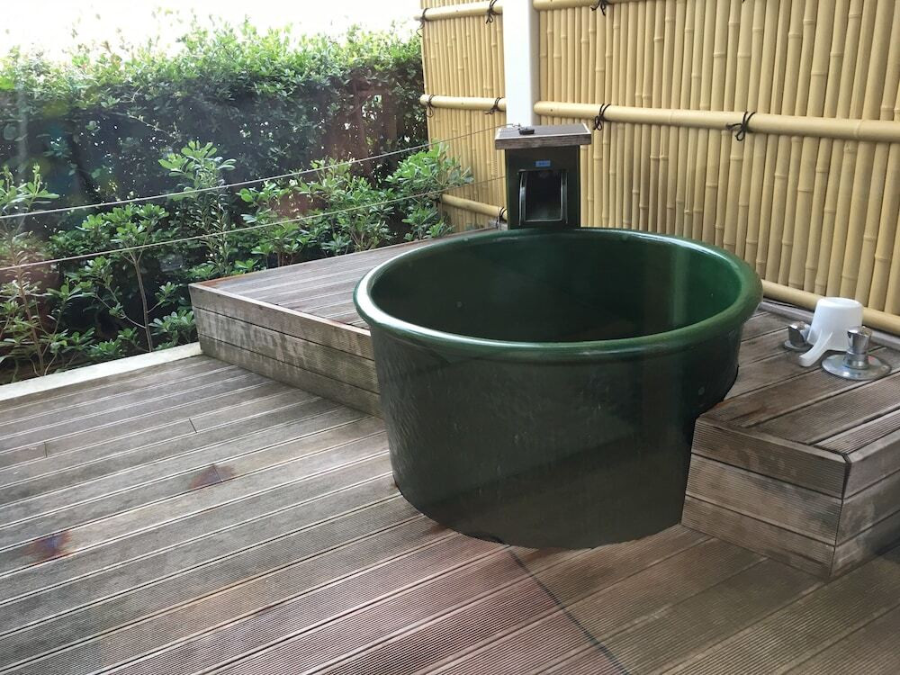 和室露天の露天風呂