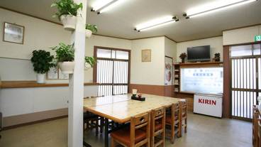 客室内のダイニングエリア / 7