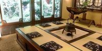 囲炉裏を囲んでほっこり紅葉狩り♪高尾山の麓「うかい鳥山」