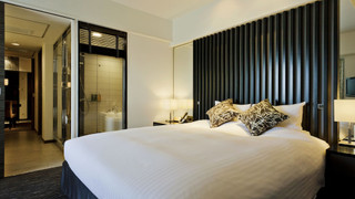 ラグジュアリーコーナーダブル/テラス付 禁煙(44㎡)