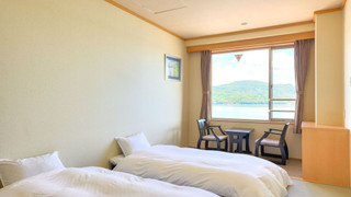 山中湖ビュー客室 和室ベッドルーム 禁煙