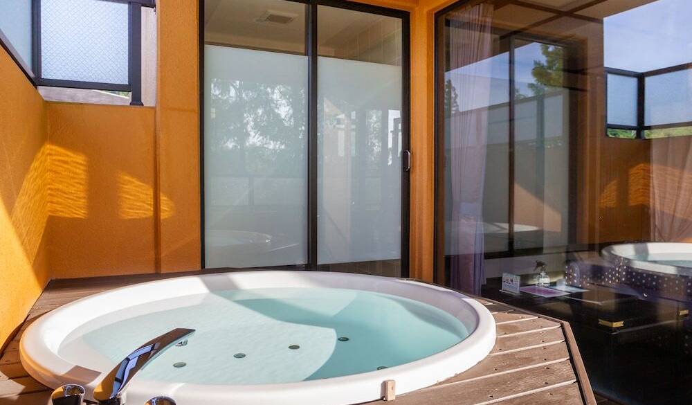 客室露天風呂の例(3) / 3