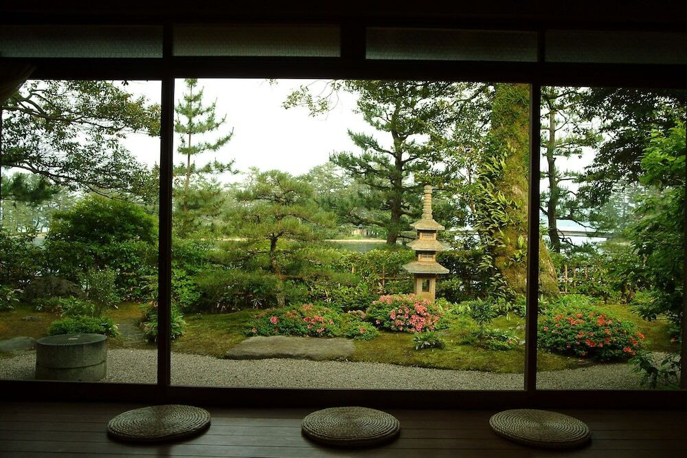 6.文珠荘 松露亭3476935