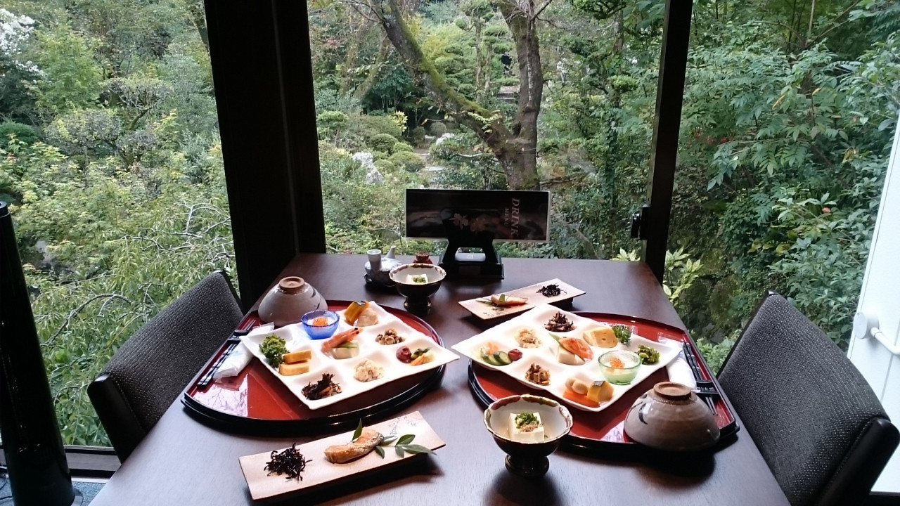 鶴の恩返し よみがえりの宿 鶴霊泉3492934